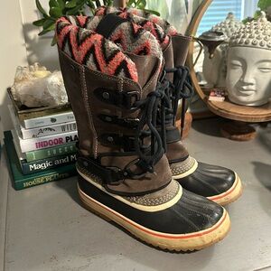 SOREL snow boots, women’s size 9. Waterproof (leather upper)
